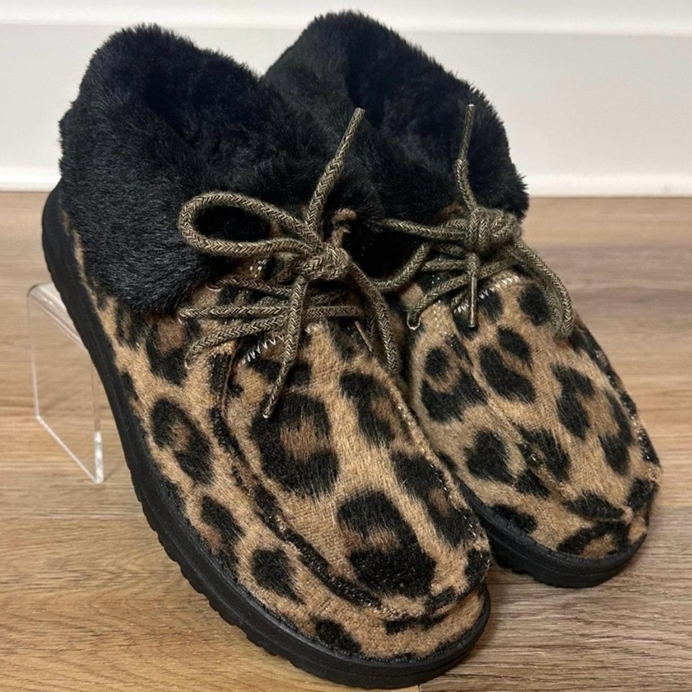 Hey Dude Leopard Print Fur-Lined Shoes , gently used worn twice but to small